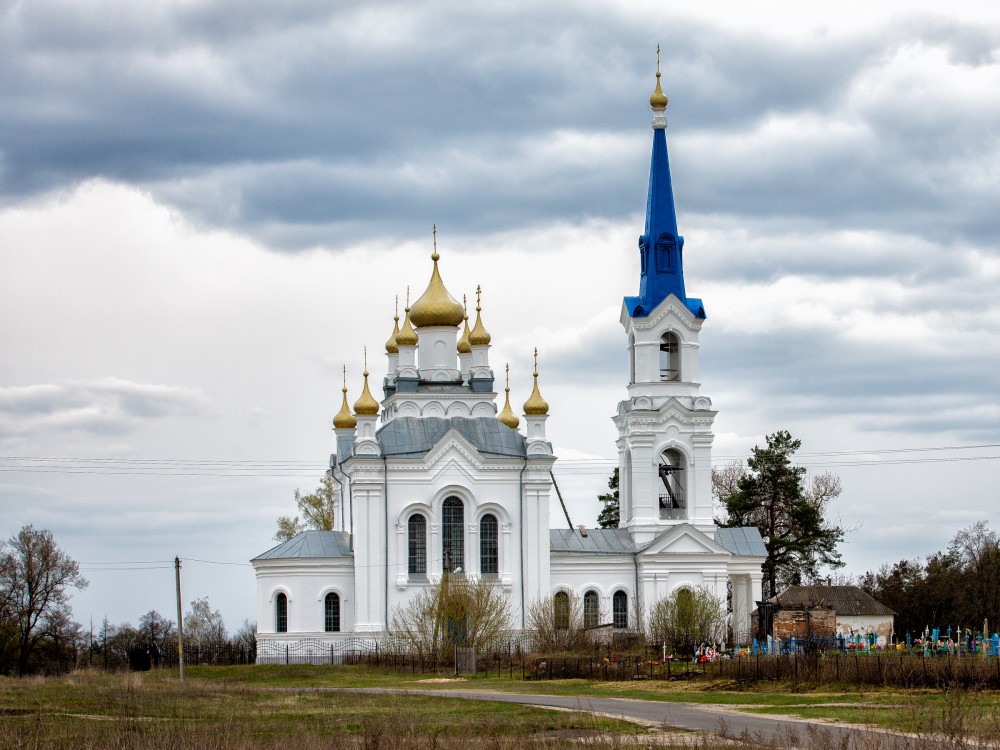 Церковь Введения во храм Пресвятой Богородицы в селе Белица.